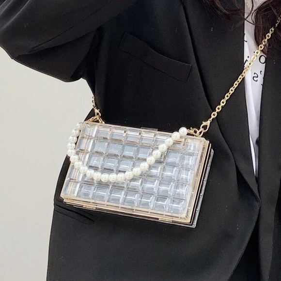 Clear Acrylic Box Clutch With Pearl Handle - Picture 2 of 4